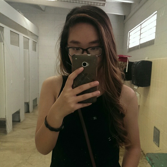 Profile Picture of Jen Huang (@mtsjen) on Poshmark