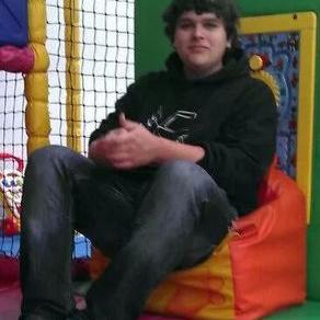 Profile Picture of Leigh Heath (@leighheath111) on Twitter