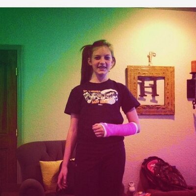 Profile Picture of Mckenna Hayes (@kenner_hayes) on Twitter