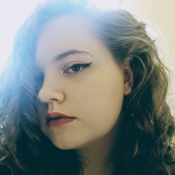 Profile Picture of Samantha Foresha (@samforesha) on Poshmark