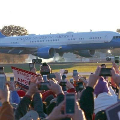 Profile Picture of Jerry Barrett (@jbbarr66) on Twitter