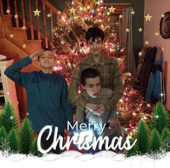 Profile Picture of Brittani Kneeskern (@bkneeskern) on Poshmark