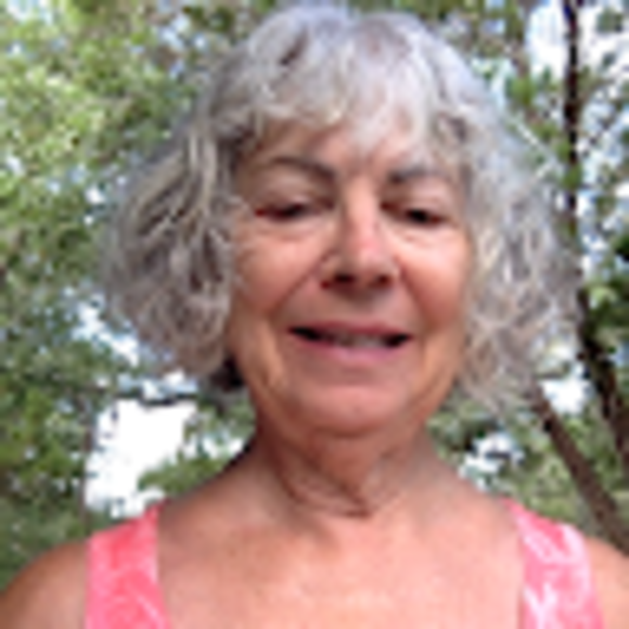 Tanya Davison - Poshmark Profile Picture of Tanya Davison (@tanyajdavison) on Poshmark