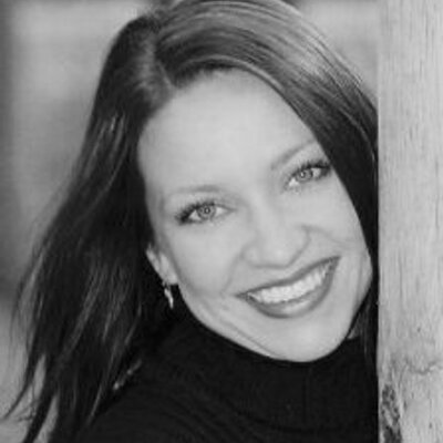 Amy Poore McGaugh - Twitter Profile Picture of Amy Poore McGaugh (@@amyeblevins) on Twitter