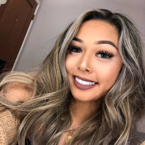 Profile Picture of Stefany Canson (@steffywap) on Poshmark