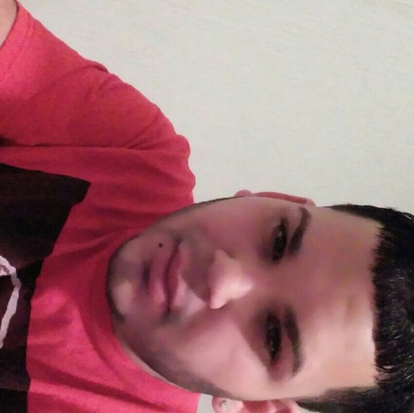 Profile Picture of Borges Ivan (@ivanborges88) on Poshmark