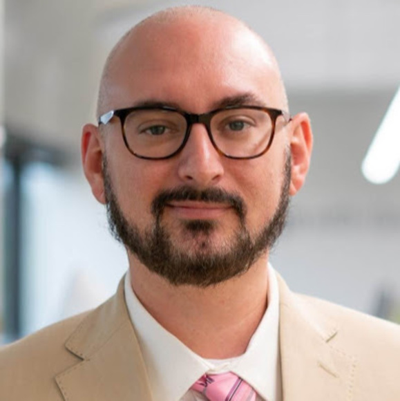 Profile Picture of Aaron Haefele (@aaronhaefele) on Poshmark