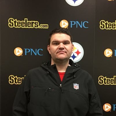 Profile Picture of Aaron Jones (@keepupwithaaron) on Twitter