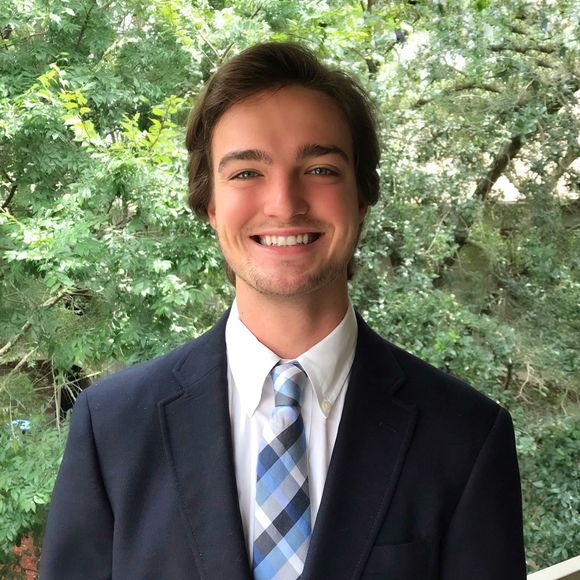 Profile Picture of Matthew Yeager (@matttyeager) on Poshmark