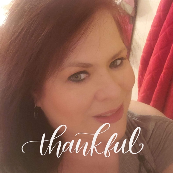 Profile Photo of Deanna Cox (@coxd5465) on Poshmark