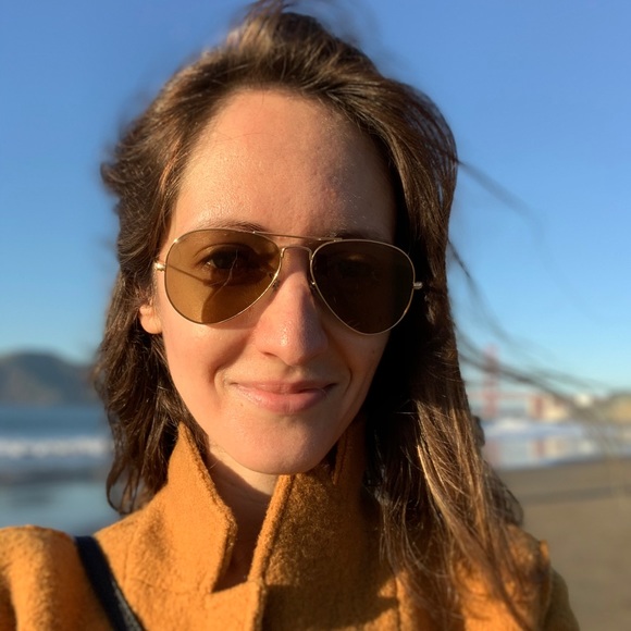 Profile Picture of Iryna Shustava (@irynashustava) on Poshmark