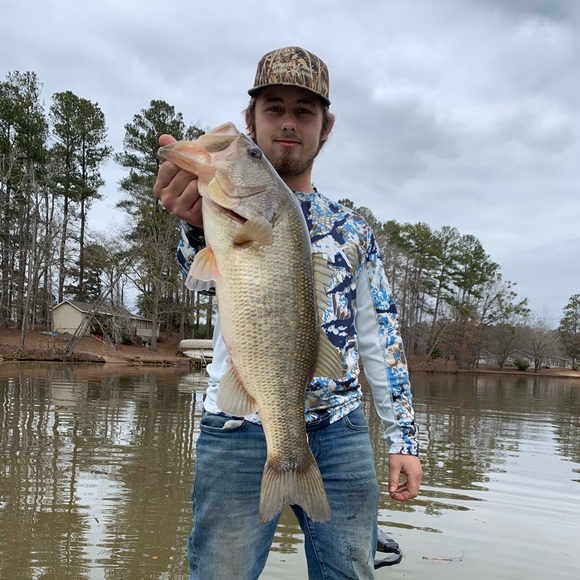 Profile Picture of Devin Higginbotham (@bassmaster115) on Poshmark