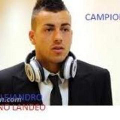 Profile Picture of Alex (@22Roter) on Twitter