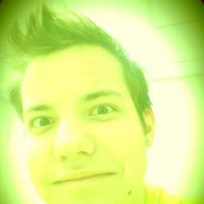 Profile Picture of Andrew Hillmann (@RoxiStarduzt) on Twitter