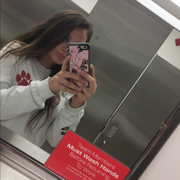 Profile Picture of Mackenzie Aaron (@kenzieaaron) on Poshmark