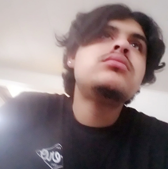 Profile Picture of Octavio Ramirez (@octavio0906) on Poshmark
