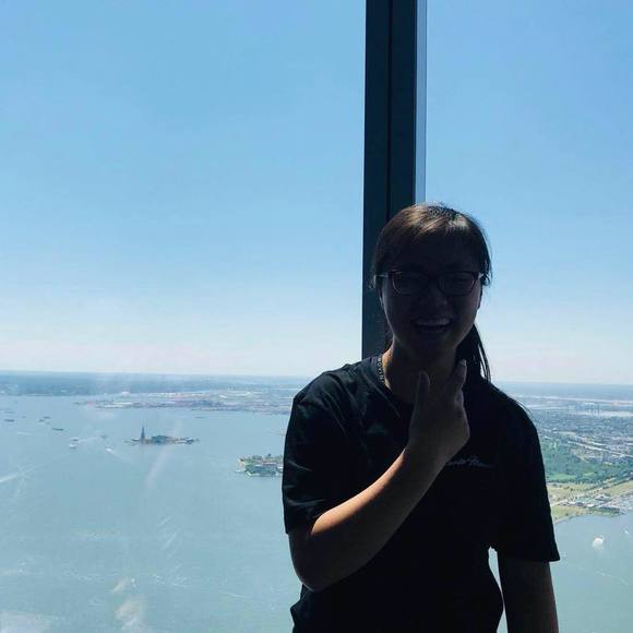 Profile Picture of Annie Zhang (@zhanganniex1164) on Poshmark