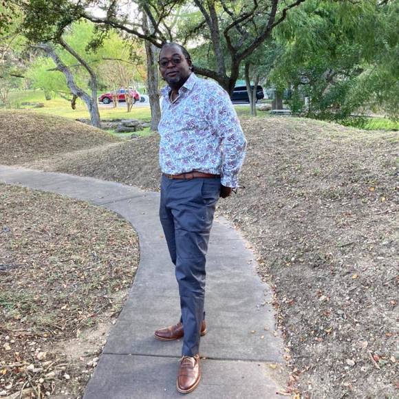 Profile Picture of Raytwan Grayson (@raytwan_grayson) on Poshmark