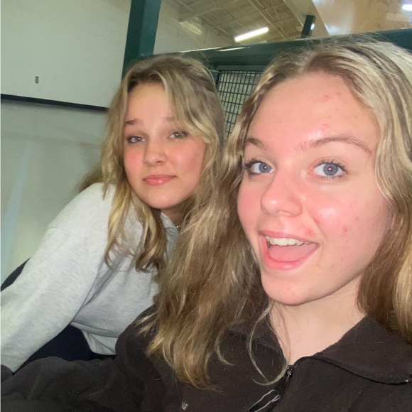 Profile Picture of Cayla Campbell (@caylacamp0) on Poshmark