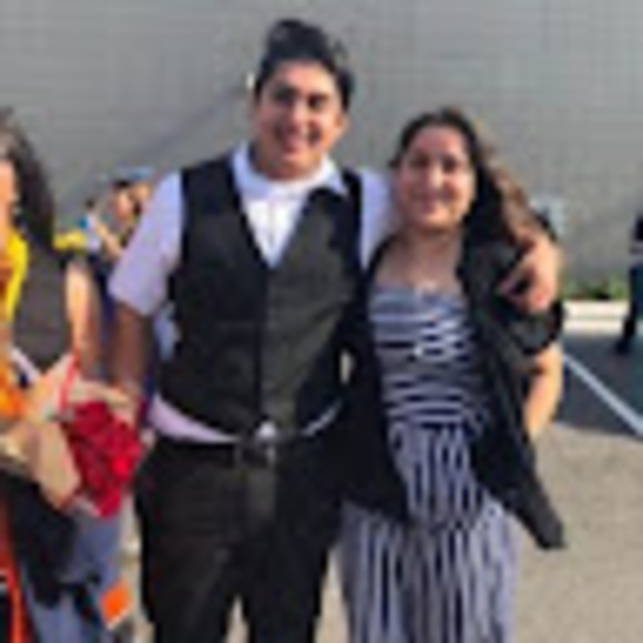 Profile Picture of Gretta Rodriguez (@grettafab) on Poshmark