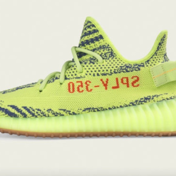 Profile Picture of Julian Esquivel (@julianesqu) on Poshmark