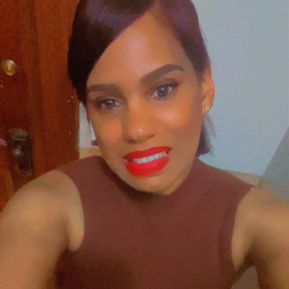 Profile Picture of Gregoria Brito (@gregoria_brito) on Poshmark