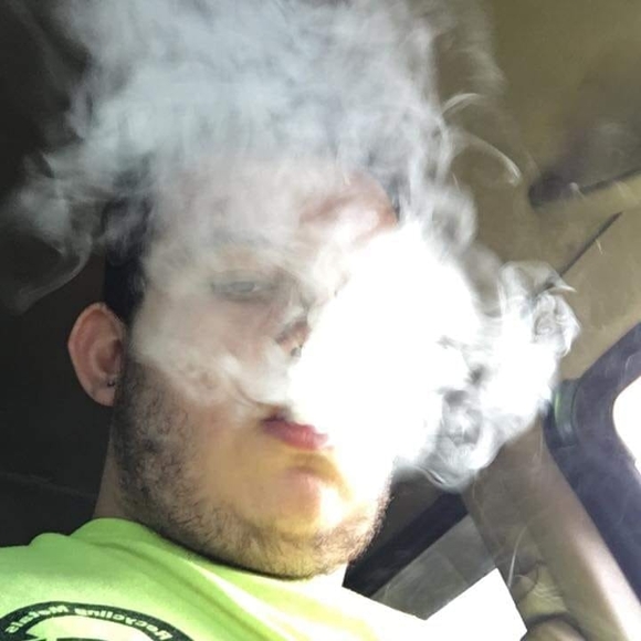 Profile Picture of Aaron Jose (@aaronjose) on Poshmark