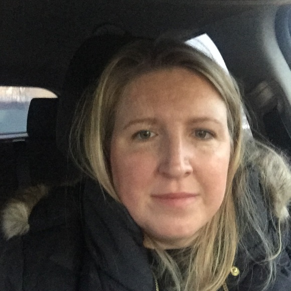Profile Picture of Isabel Stewart (@idderbelle) on Poshmark