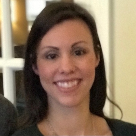 Profile Picture of Mary Lofaso (@vetmed131) on Poshmark