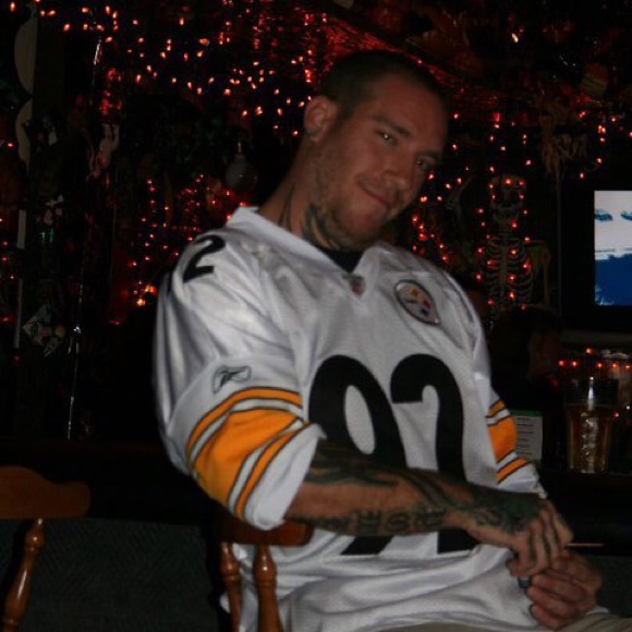 Profile Picture of Sean Mccullough (@sean_mccullough) on Poshmark