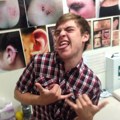 Profile Picture of Nathan Colvin (@onlyfollowryder) on Twitter