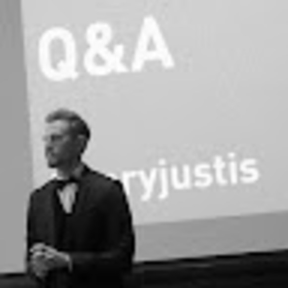 Profile Picture of Cory Pearson (@coryjpearson) on Poshmark