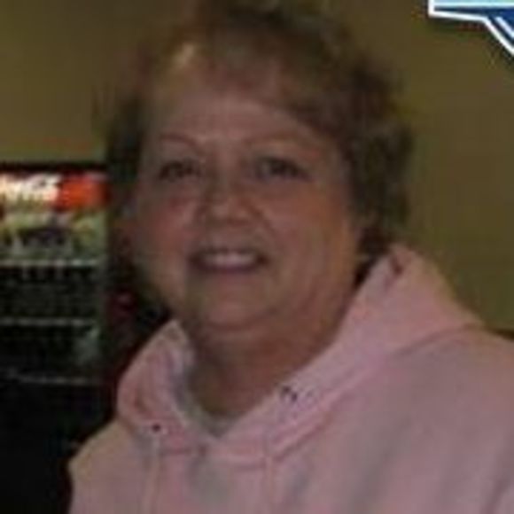 Profile Picture of Joan Ljungquist (@joanljungquist) on Poshmark