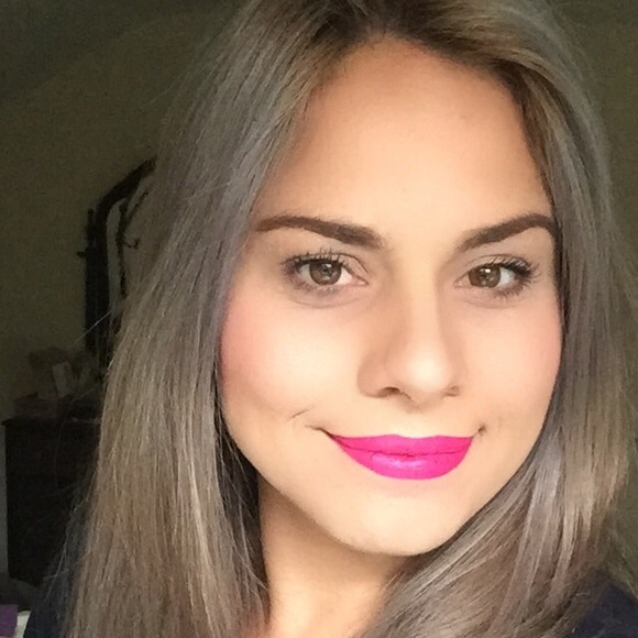 Profile Picture of Natalia Dapkus (@nataliadapkus) on Poshmark