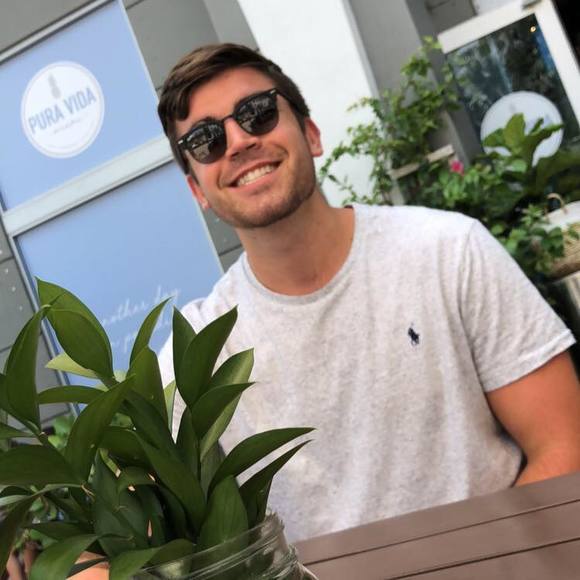 Profile Picture of Joe Langenderfer (@joelangen) on Poshmark