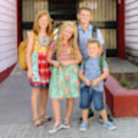 Profile Picture of Erin Hadfield (@erin_had) on Poshmark