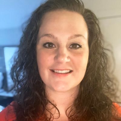Profile Picture of Amanda Barton (@PoptartBart) on Twitter