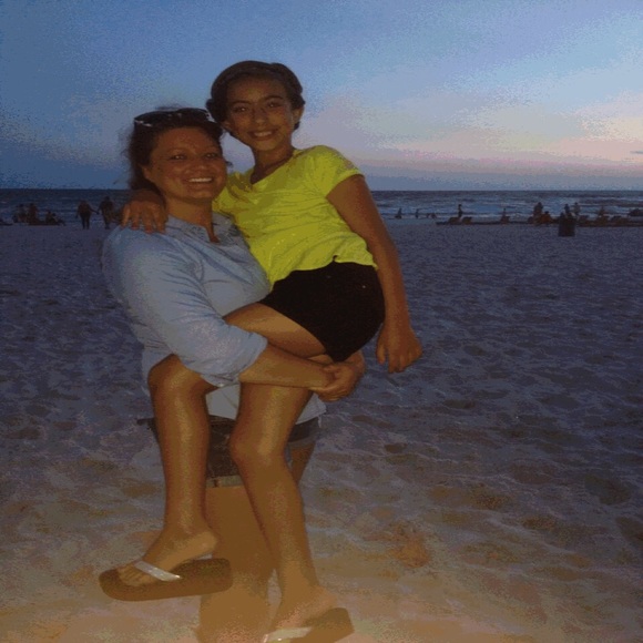 Profile Picture of Jennifer Lawless (@lawlessjenn) on Poshmark
