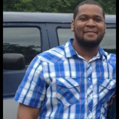 Profile Picture of Robert Totten (@SkiDirty88) on Twitter