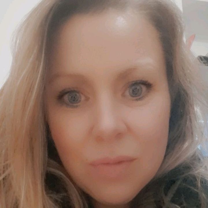 Profile Picture of Steff Scott699 (@arazamataz) on Tiktok