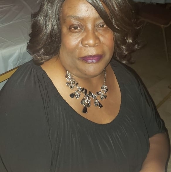 Profile Picture of Jenial Alexander (@nettecleaster) on Poshmark