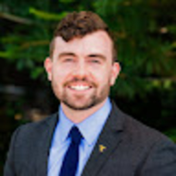 Profile Picture of Daniel Hartman (@danielhvfl) on Poshmark