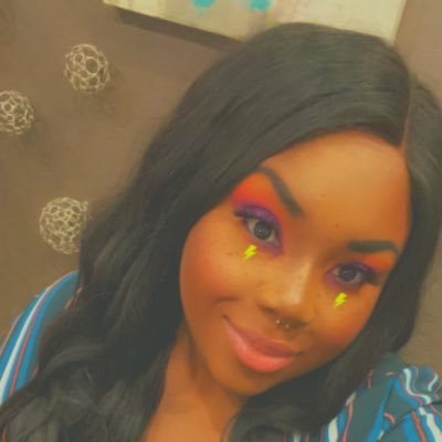 Profile Picture of  ☮ ♥ Brittany Simon  ☮ ♥ (@britt_brat06) on Twitter