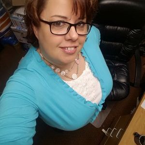 Profile Picture of Shelley Ferguson (@Shelley281727) on Twitter