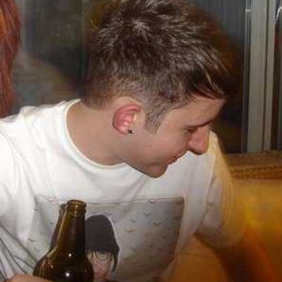 Profile Picture of Follow@aaron_bRidgez (@AaronBridges25) on Twitter