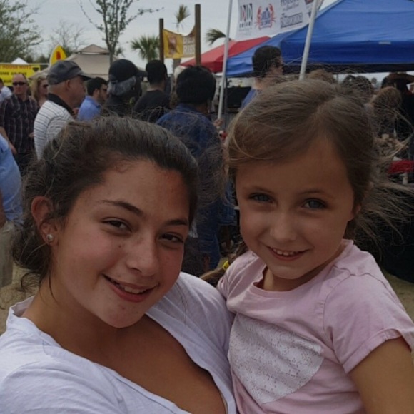 Samantha Marotta - Poshmark Profile Picture of Samantha Marotta (@sam_marotta) on Poshmark