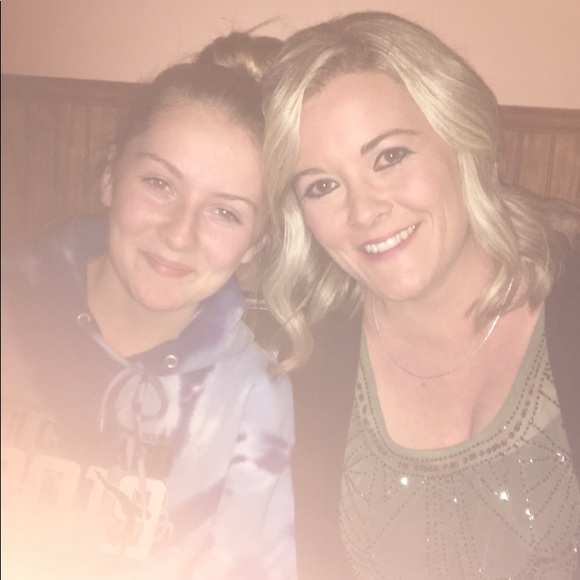 Profile Picture of Corinne Moore (@corinnemoore25) on Poshmark