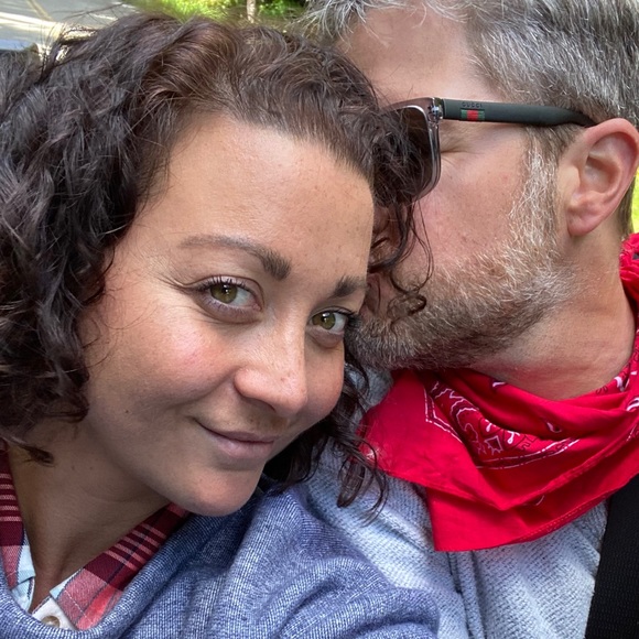 Profile Picture of Alison Fleschner (@alisonfleschner) on Poshmark