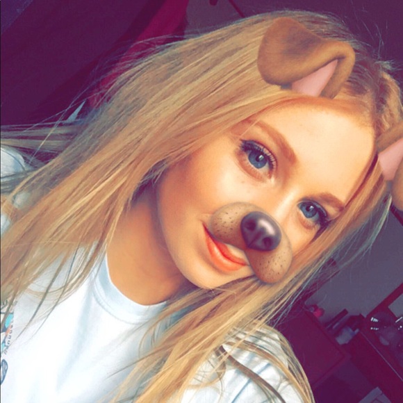Profile Picture of Haley Pugh (@haley8571) on Poshmark