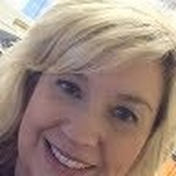 Profile Picture of Tammy Mcgrady (@tammymcgrady) on Poshmark